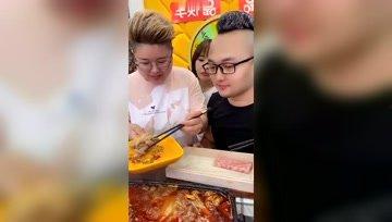 娱乐吃瓜酱春节,盘点娱乐圈年度大瓜，笑料连连！